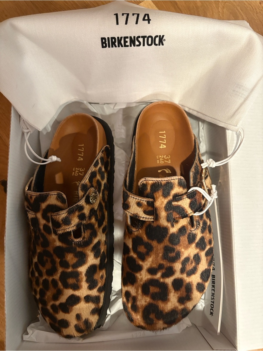 NWT Birkenstock 1774 Boston leopard calf hair shoe, size 7